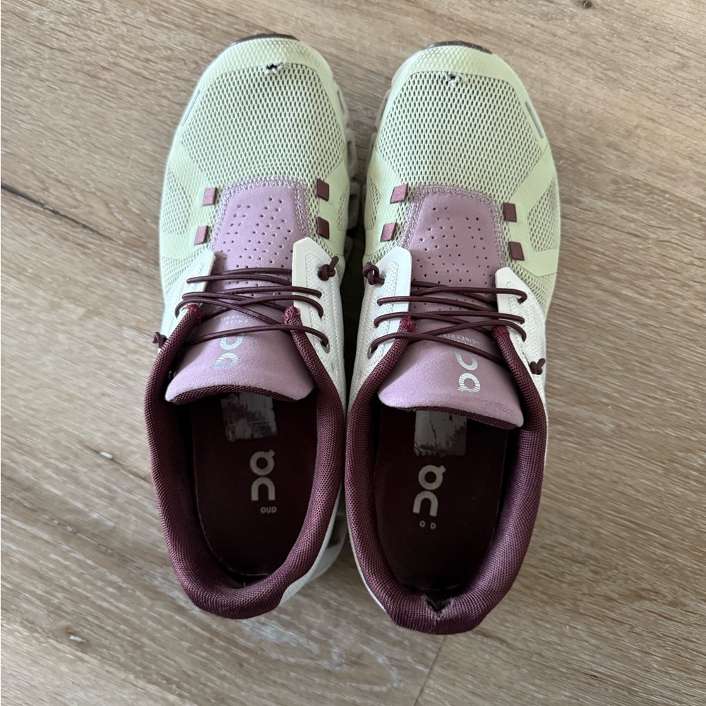 On Running Women's Sneakers - Ice and haze